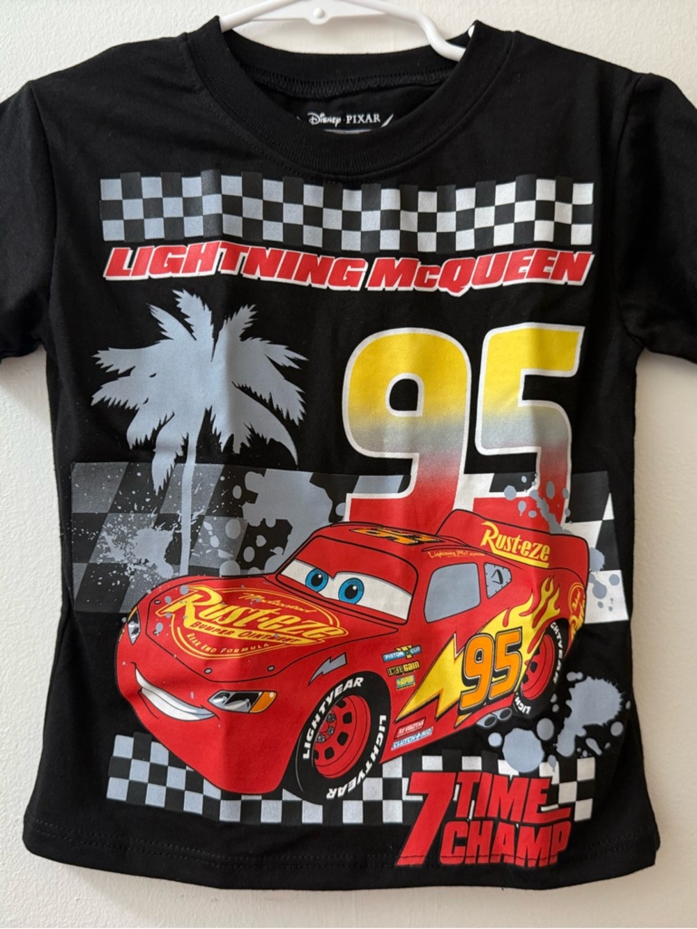 Disney Pixar Lightning McQueen Boys Black Short Sleeve Tee - Red Graphic